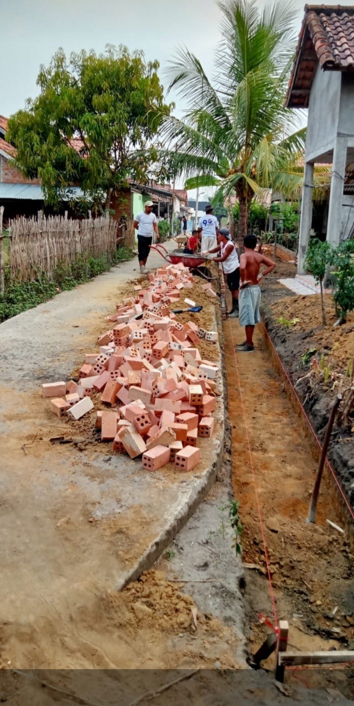 Pembangunan Parit di Desa Pangkul IMG-20231028-WA0011.jpg