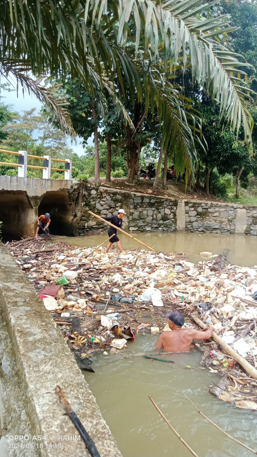 sampah.jpg